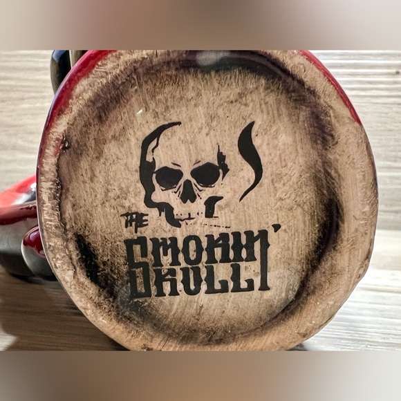Brand New Vintage "The Smoking Skull" Collectible Shot Glass, 4in - Picture 5 of 7